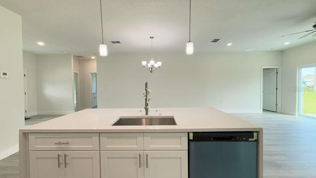 2402 156th Loop, FL