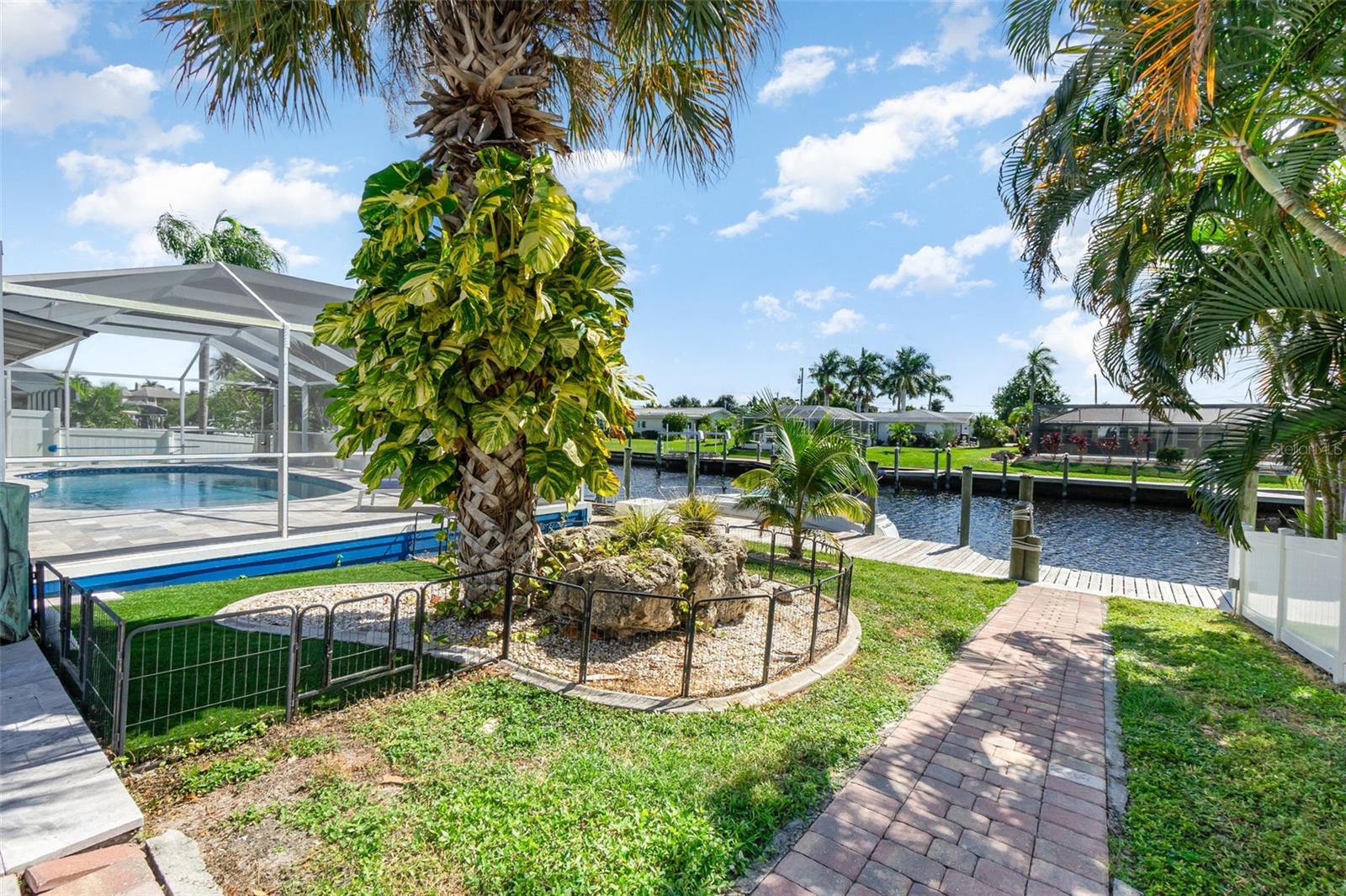 1661 Swan Ter, FL