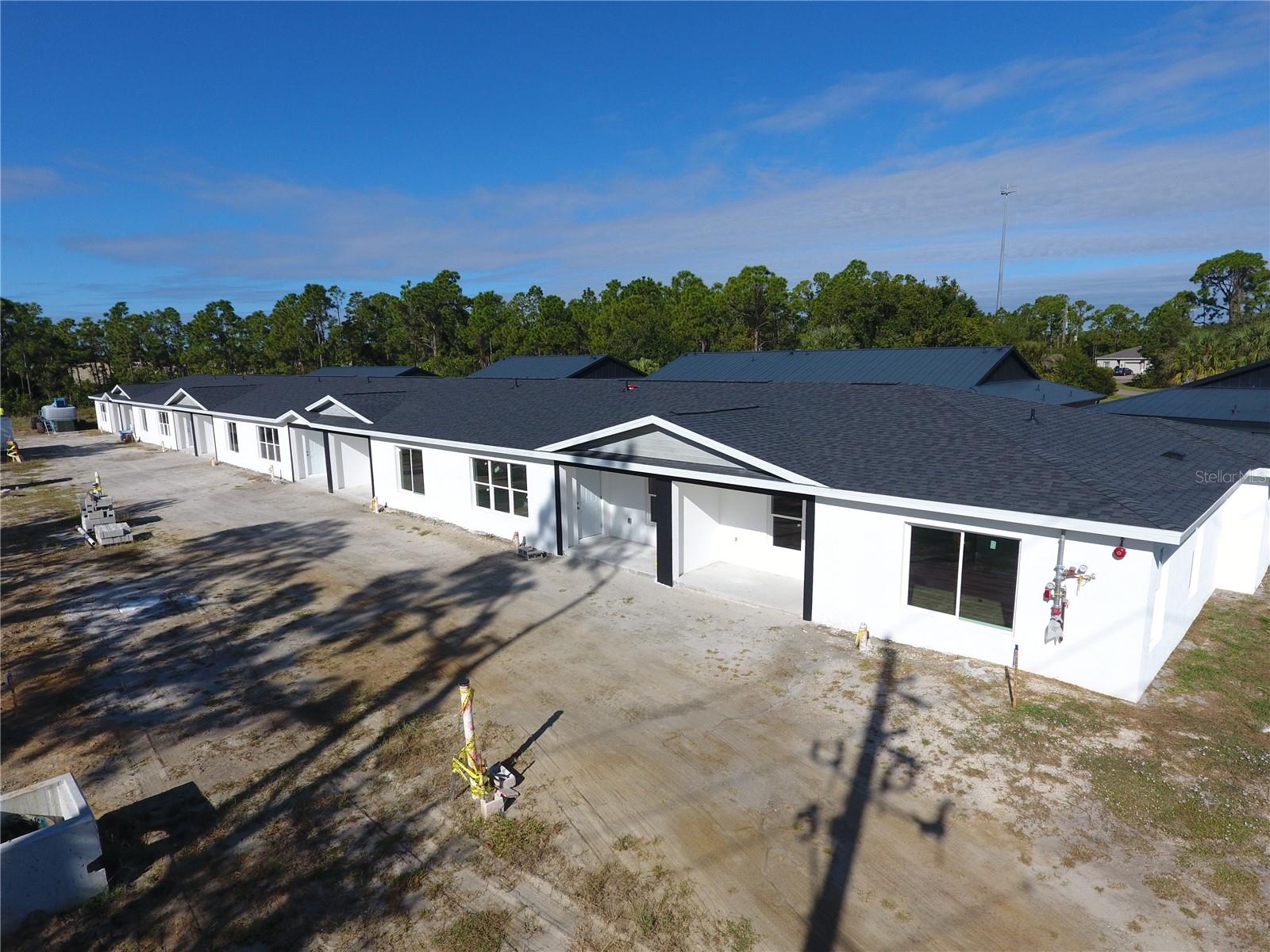 1215 Capricorn Blvd, FL