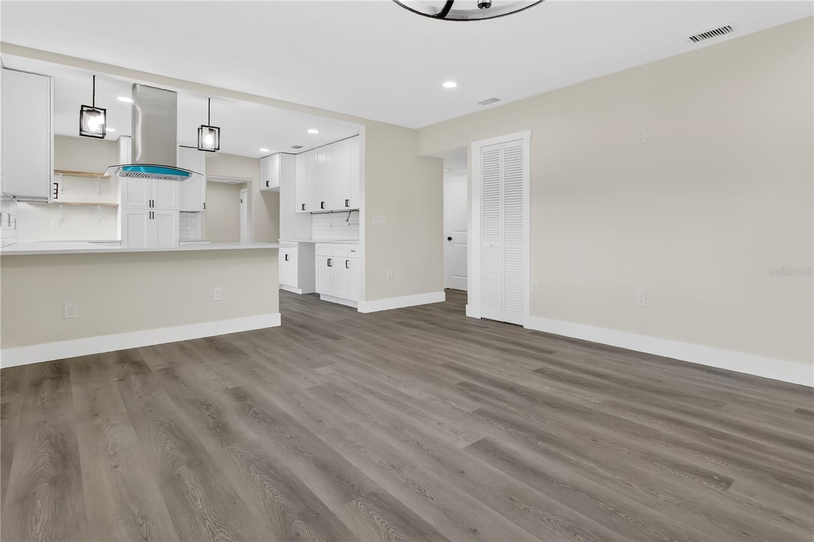 2612 Roxbury Road, FL