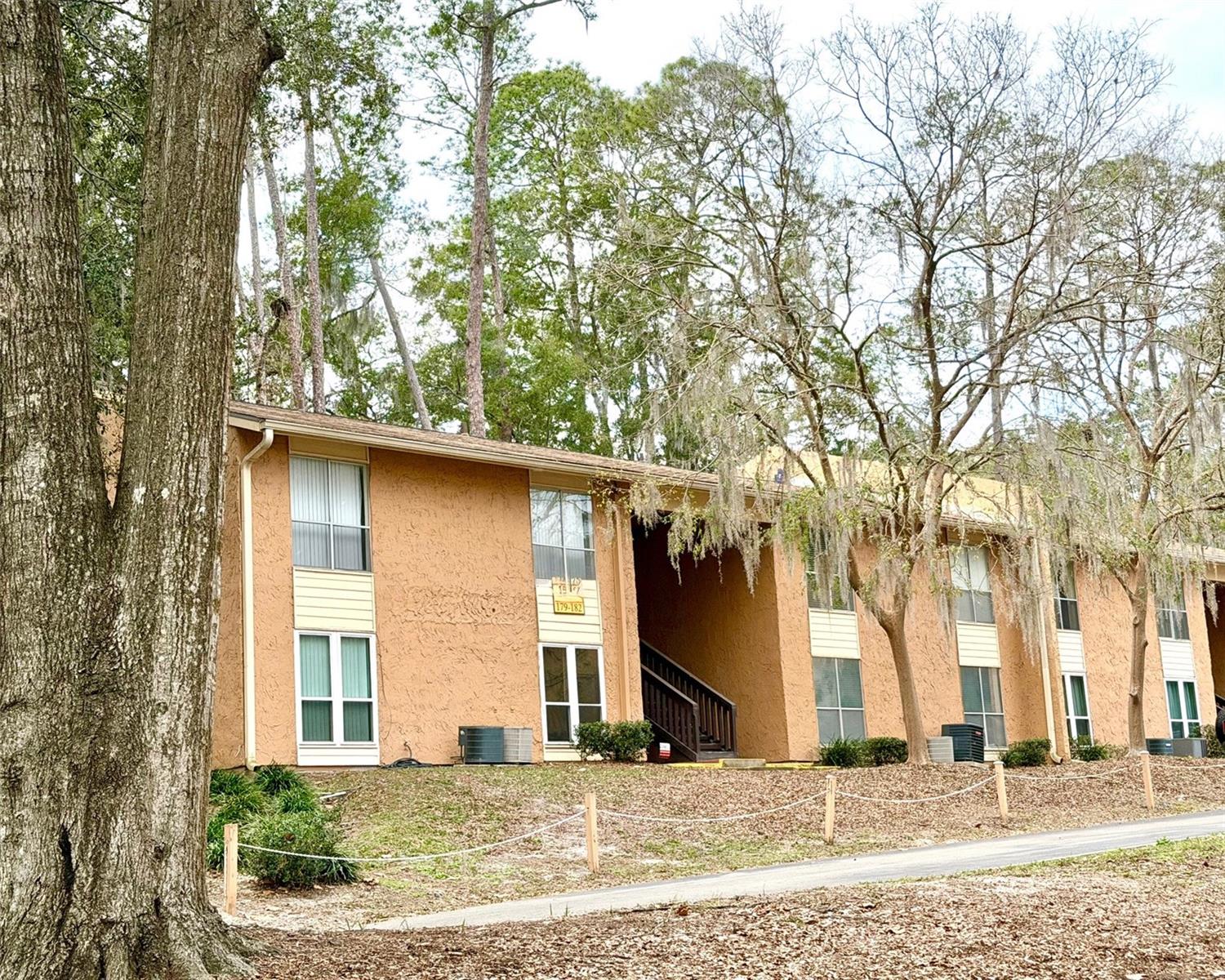 1810 Nw 23rd Blvd #180, FL