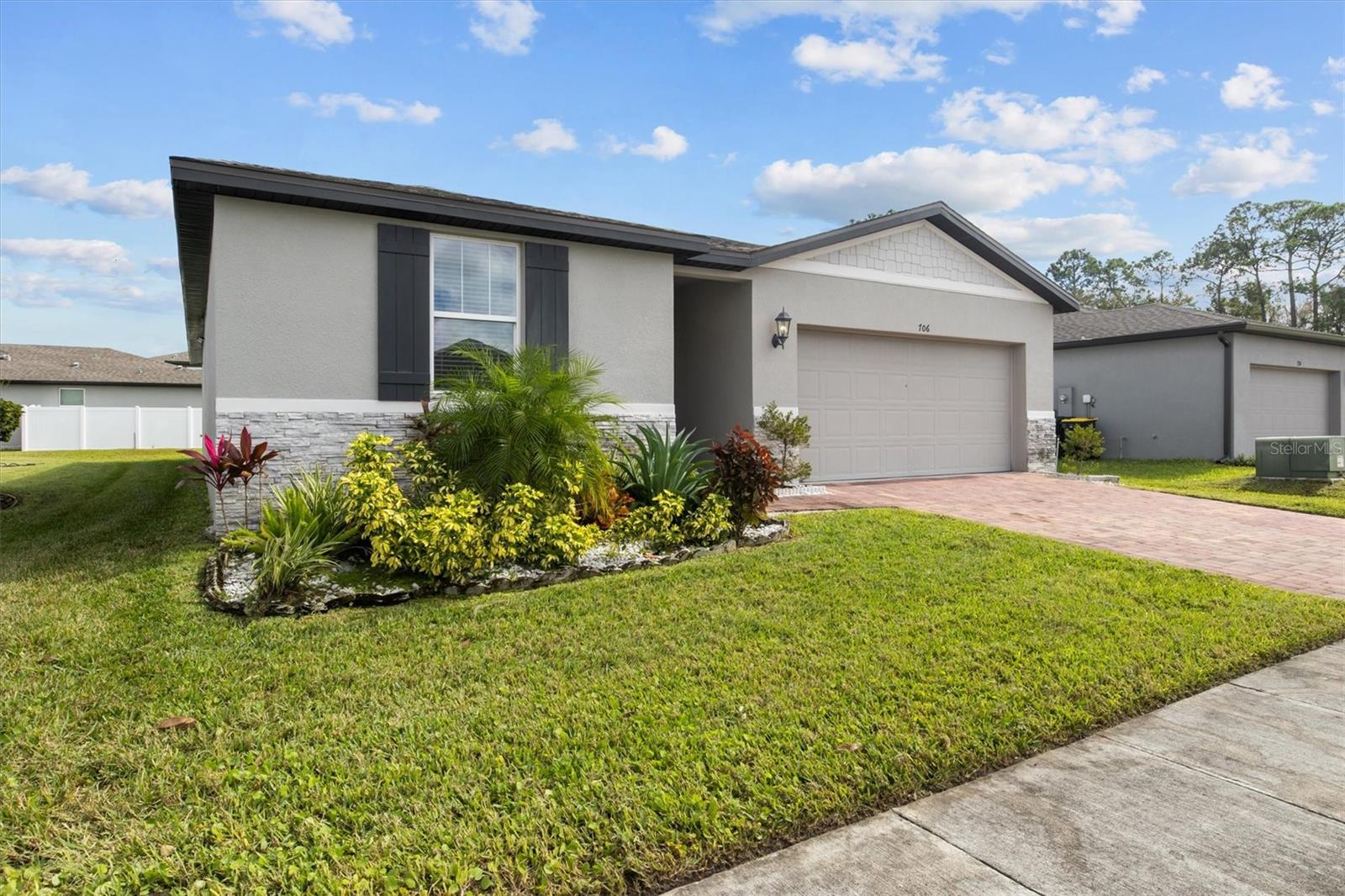 706 Alta Vista Ct, FL