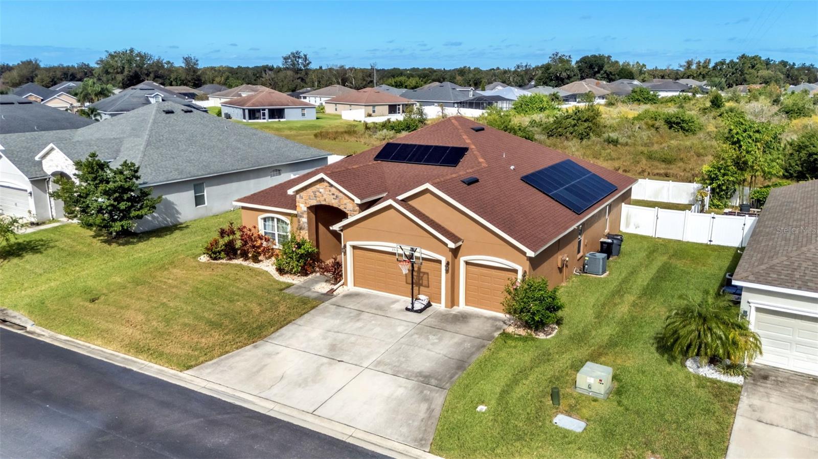 2574 Highlands Creek Way, FL