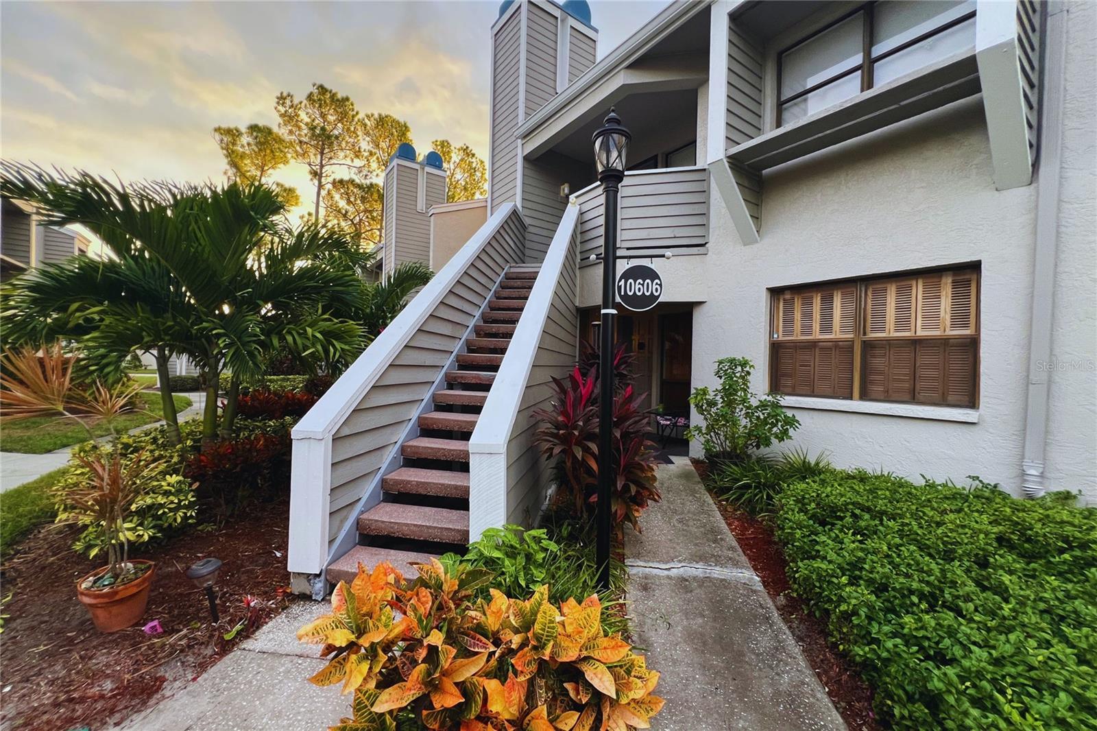 10606 Longwood Drive, FL