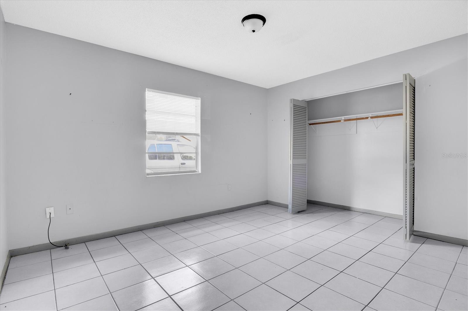 2464 Chestnut Woods Drive, FL