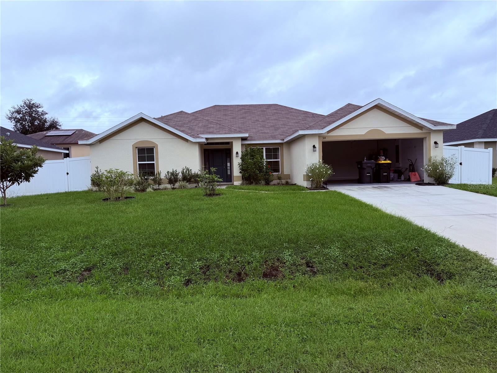 314 Athabasca Pl, FL