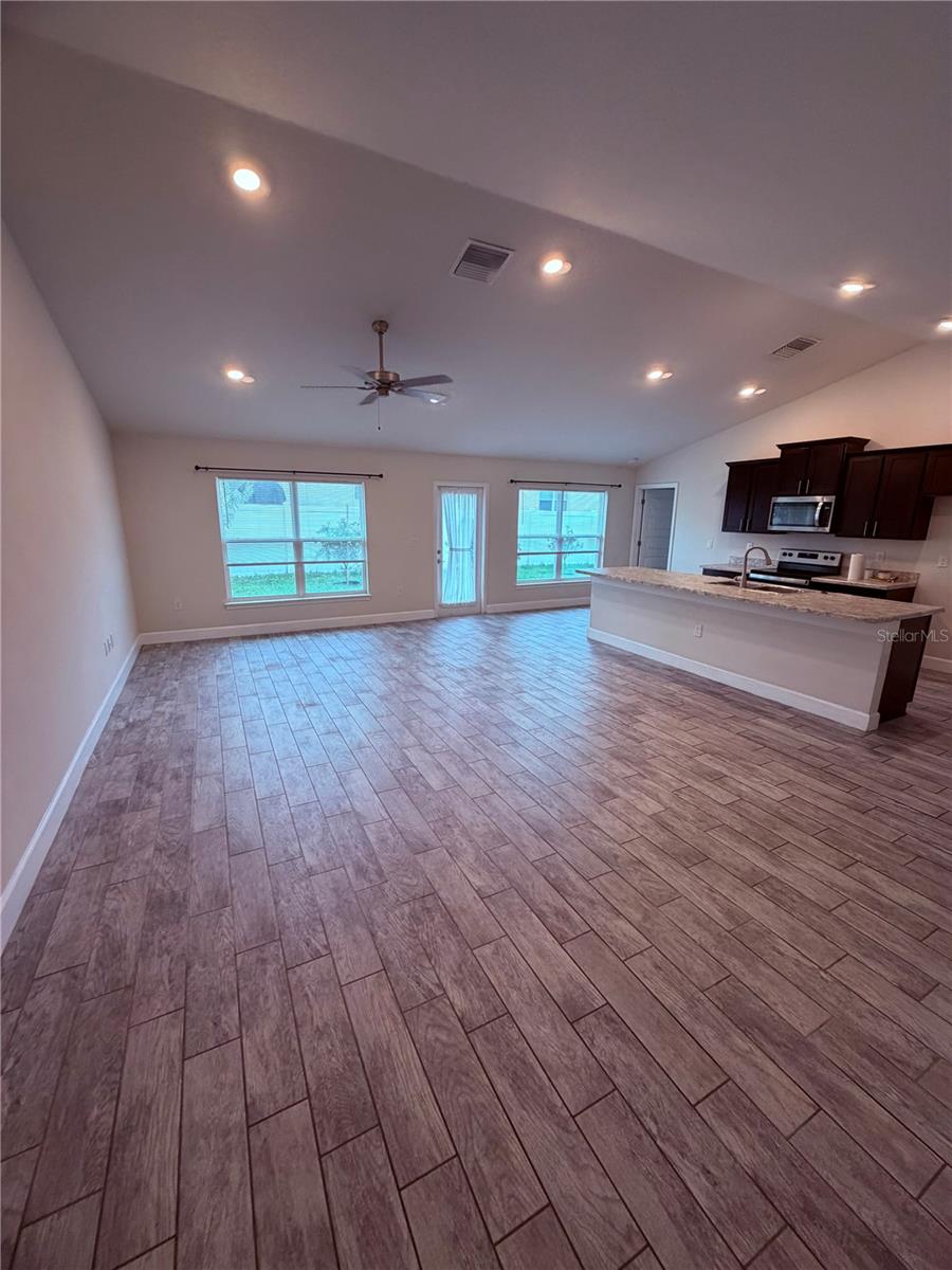 314 Athabasca Place, FL
