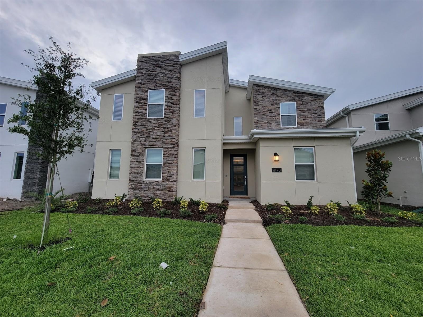 4173 Paragraph Dr, FL