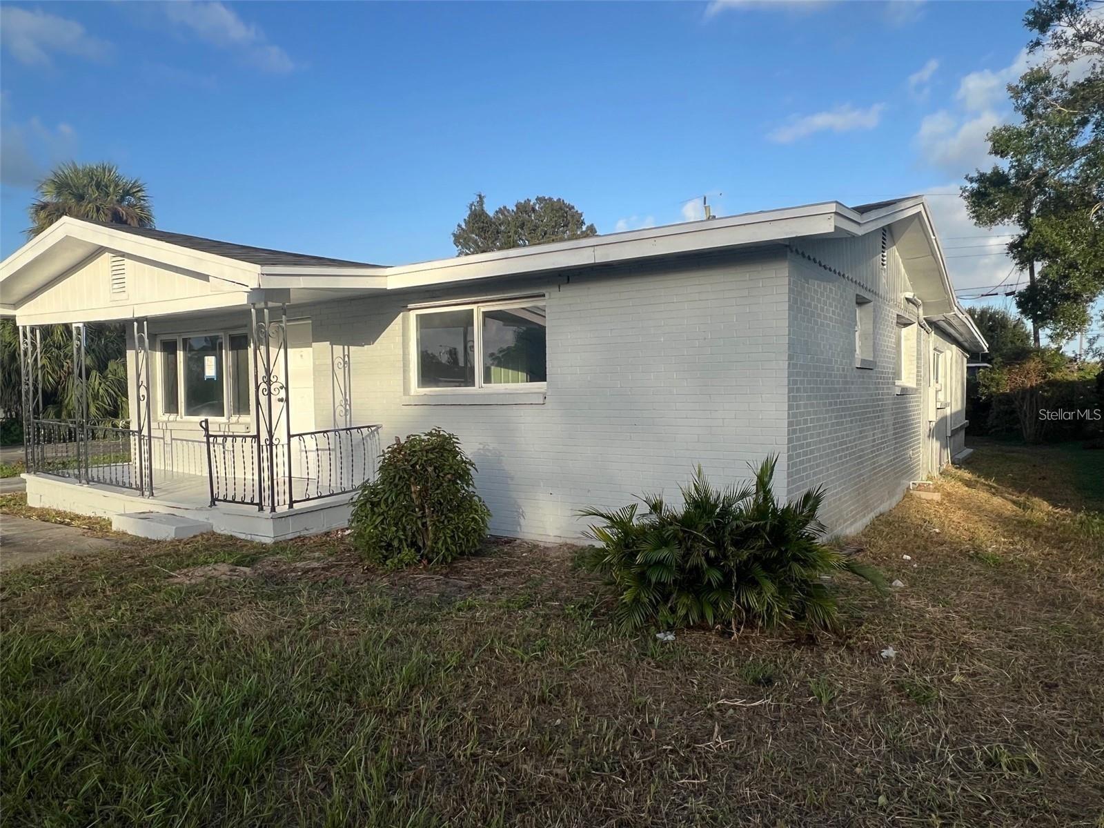 614 Paw Paw Street, FL