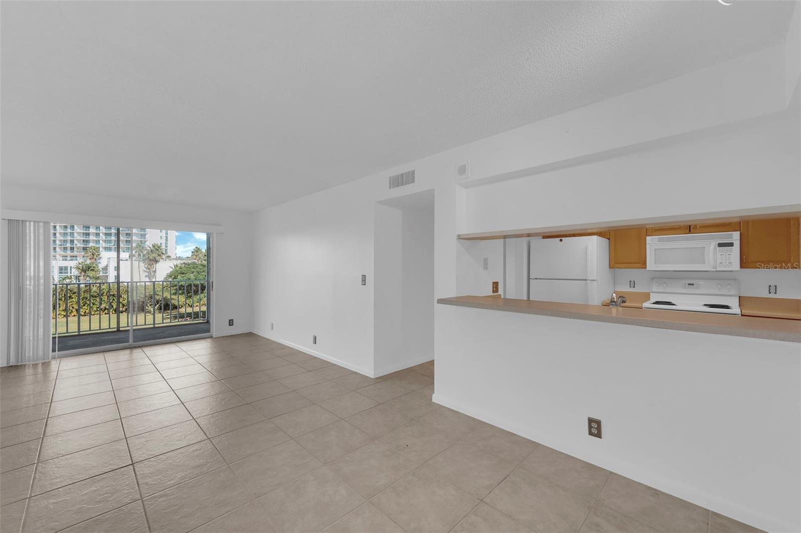 2875 Palm Beach Boulevard, FL