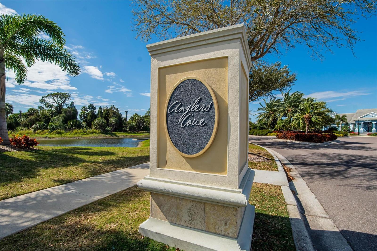 717 Manns Harbor Drive, FL