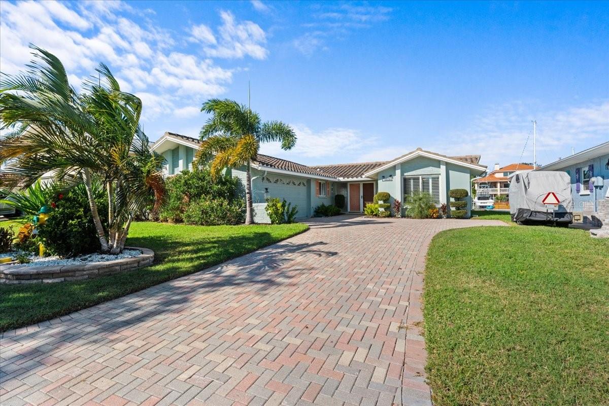 5028 Ensign Loop, FL