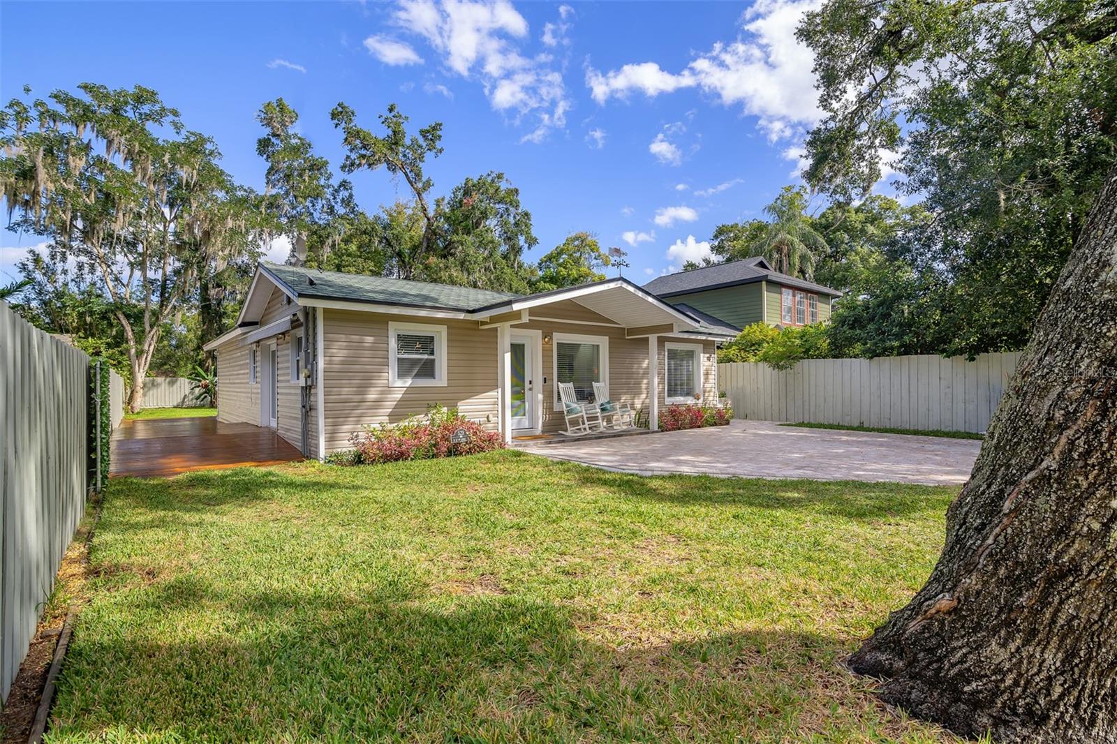 529 E Harding St, FL