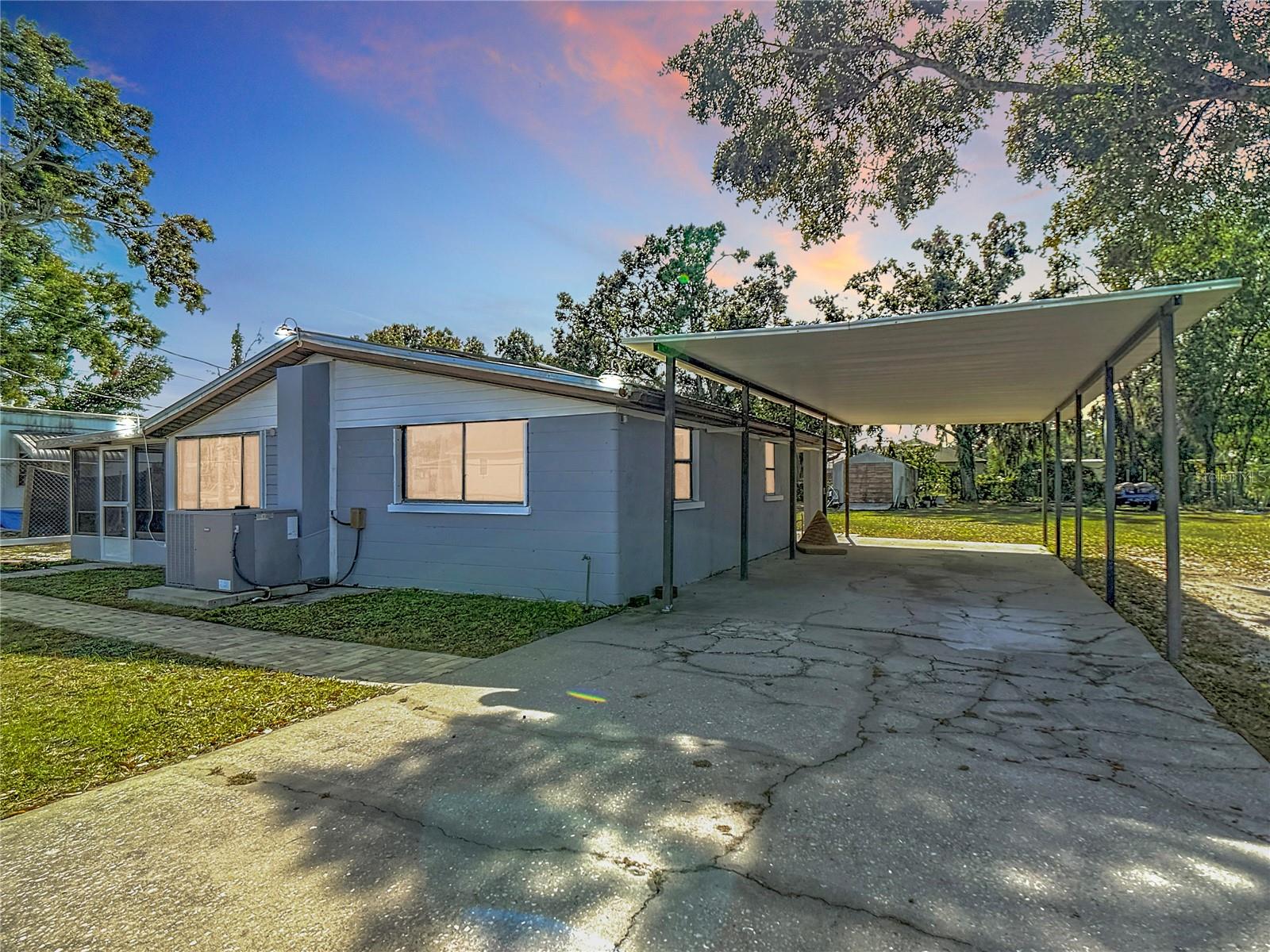 2120 Dille St, FL