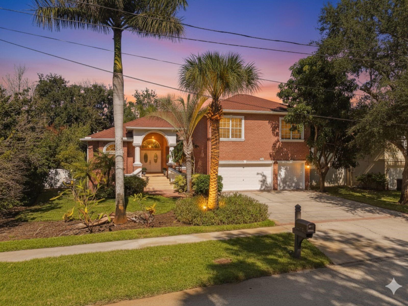 1218 Castle Ter, FL