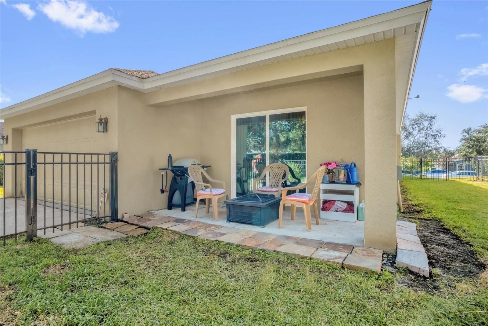 869 Bending Oak Trail, FL