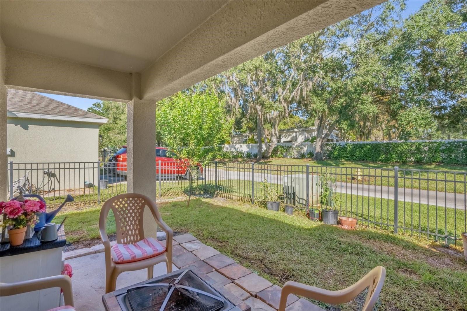 869 Bending Oak Trail, FL