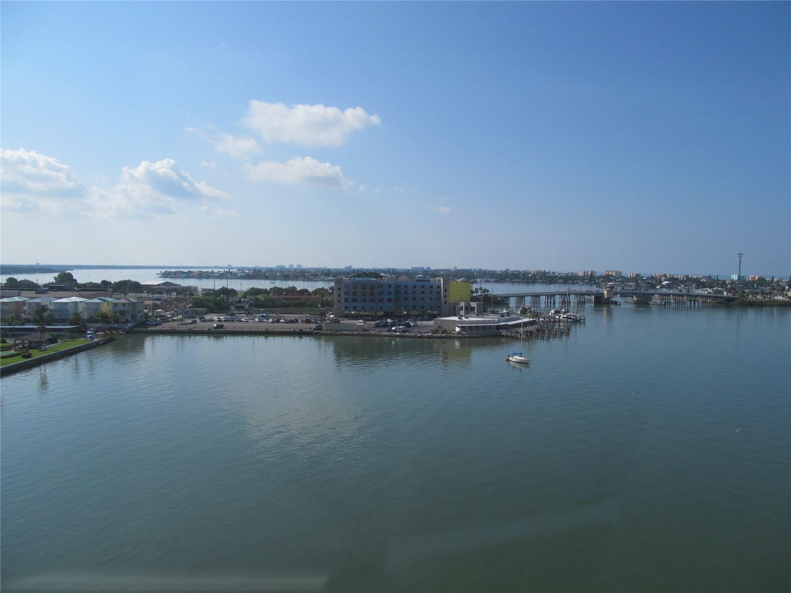 4775 Cove Circle, FL