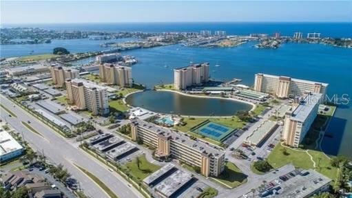 4775 Cove Circle, FL