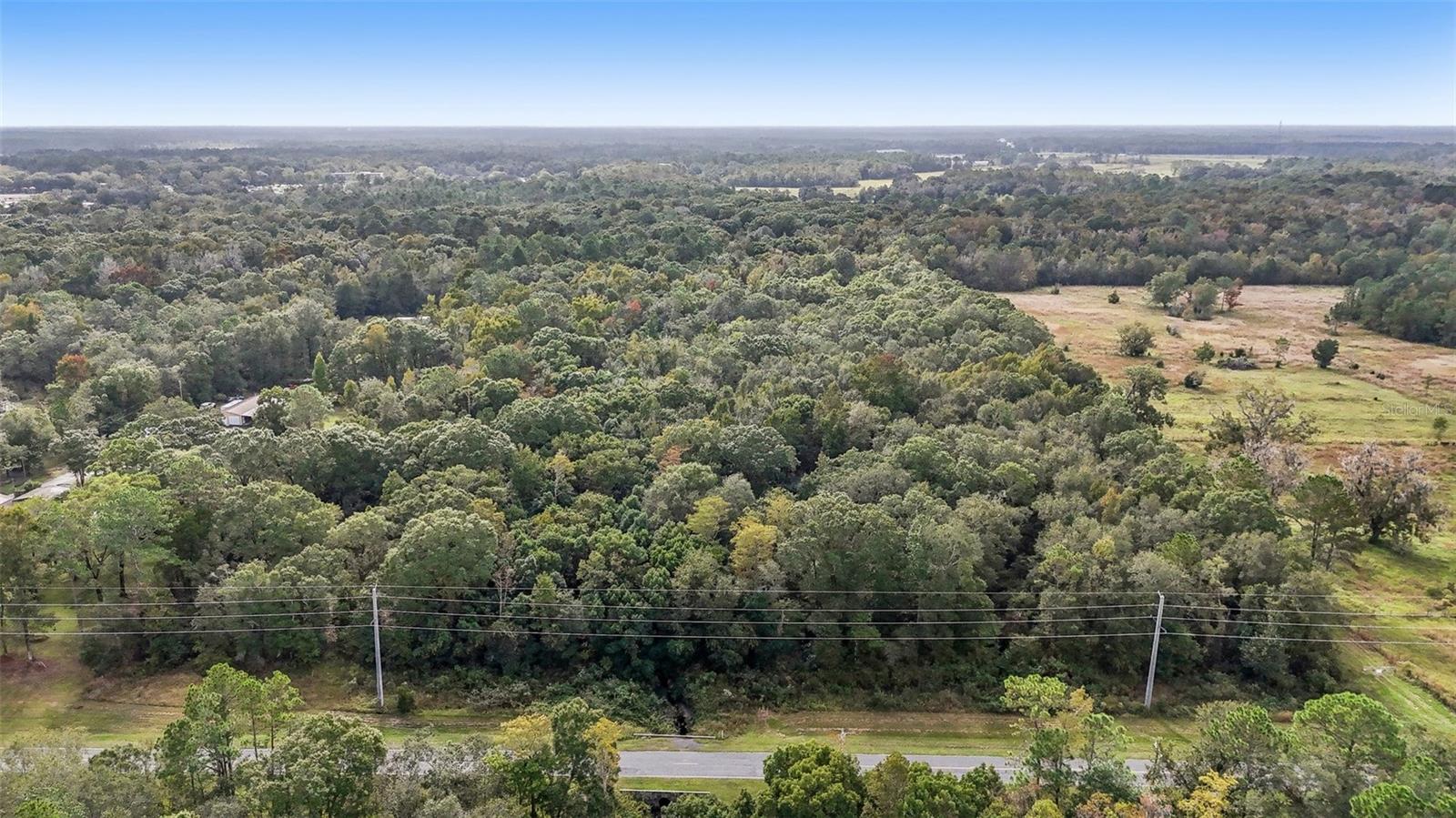 W Edwards Road, FL