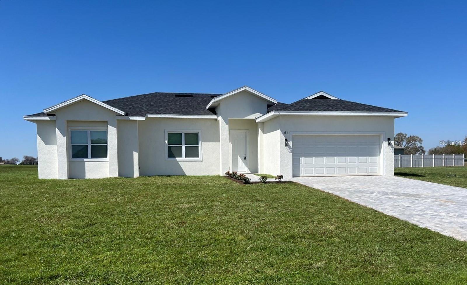 916 Dogwood Circle, FL