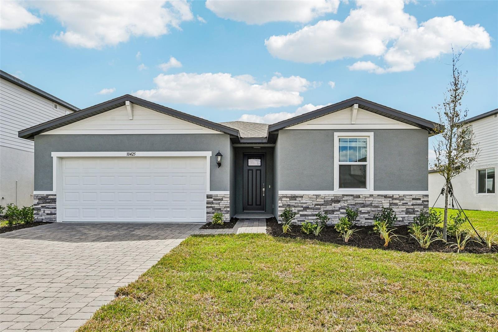 10425 Abundance Grove Way, FL