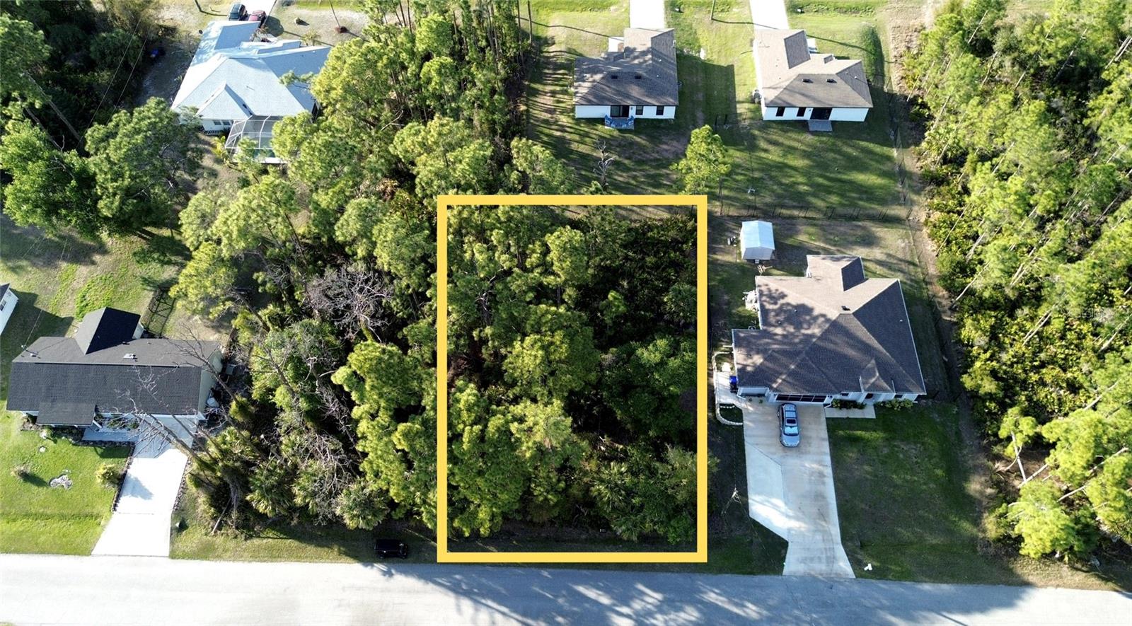 Petal Rd, FL