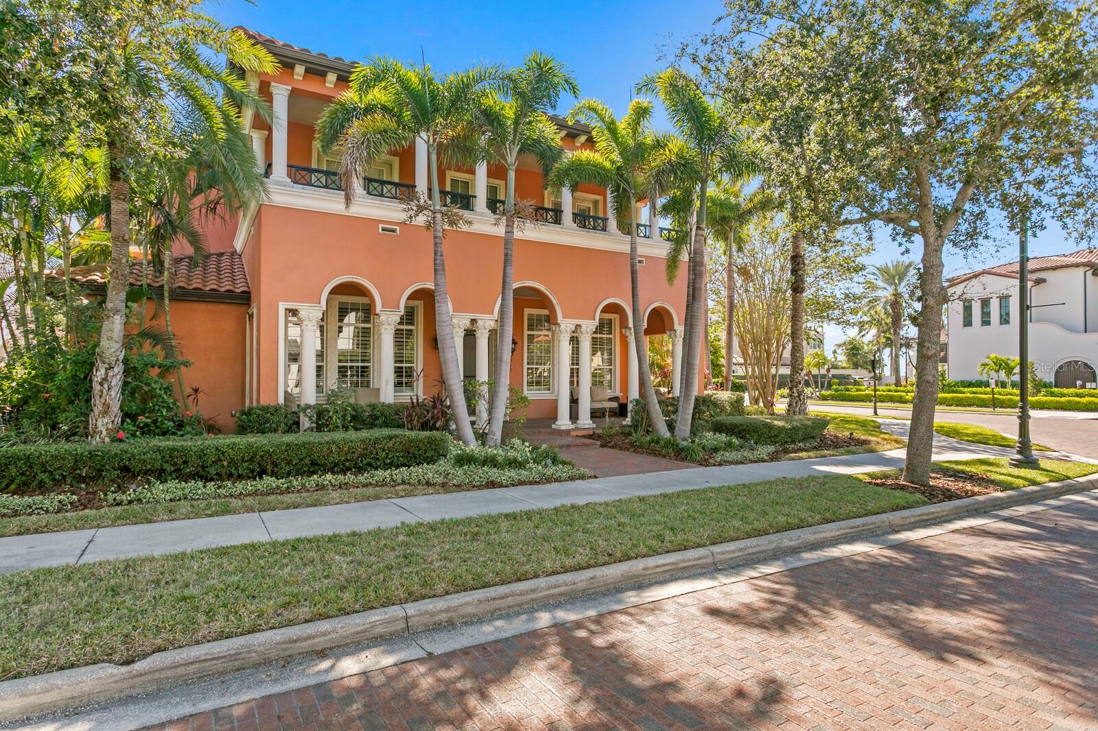 4912 Yacht Club Dr, FL