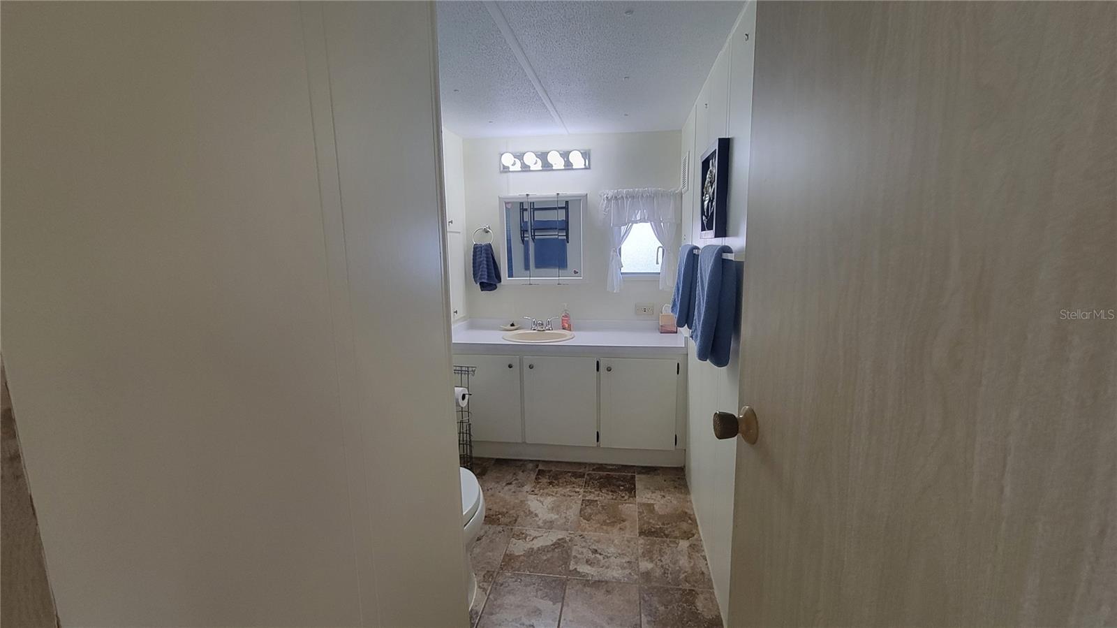 60 5th Street, FL