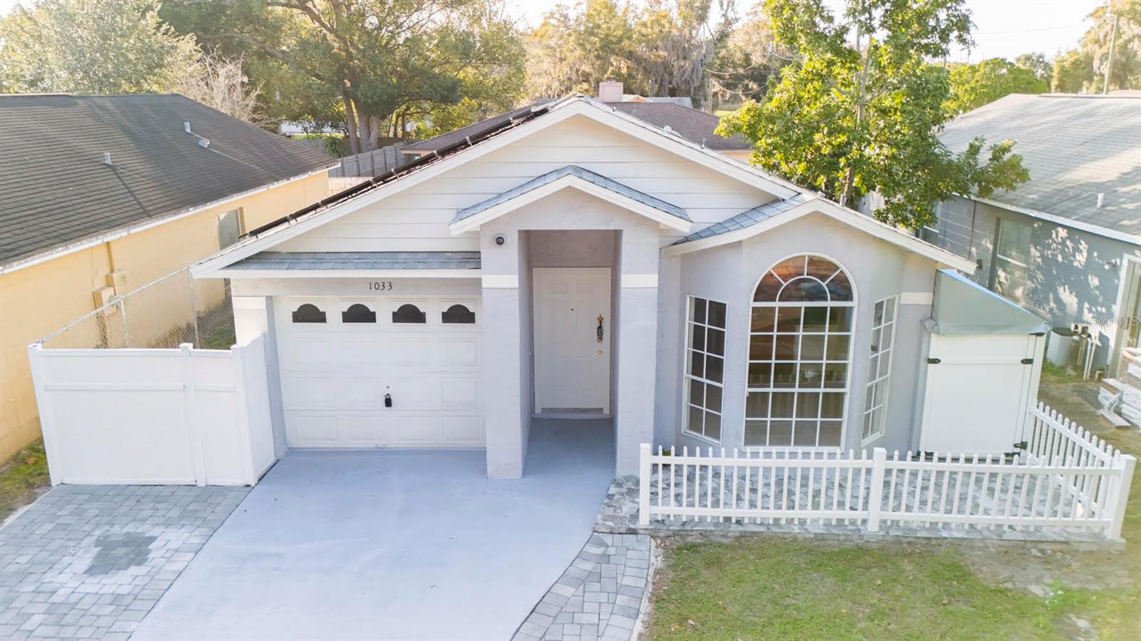 1033 Hamlet Drive, FL