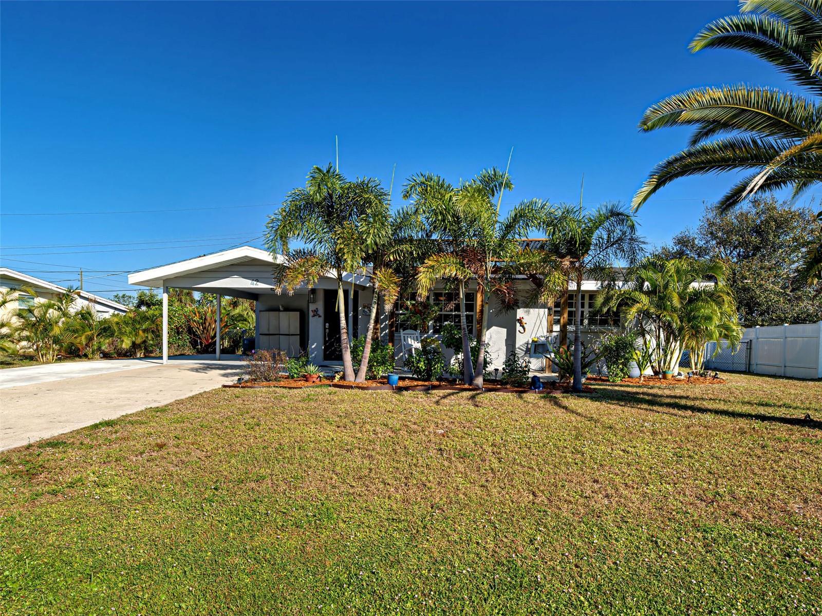 42 Wentworth Street, FL