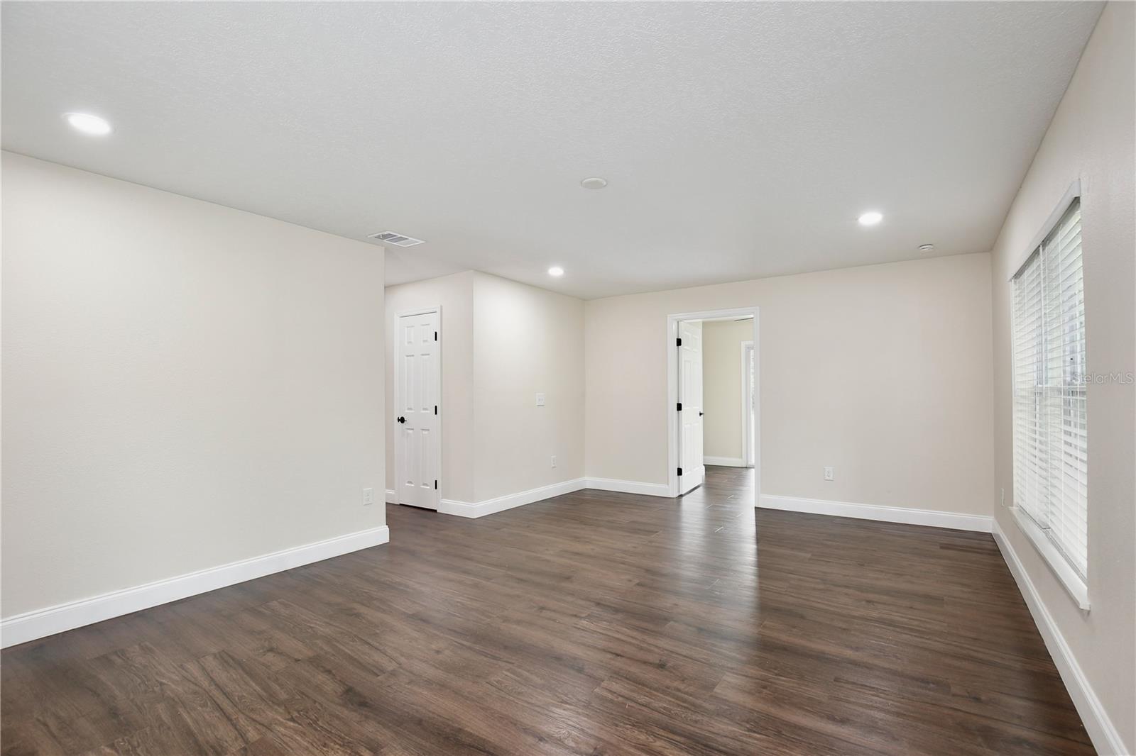 1255 Flint Trail, FL