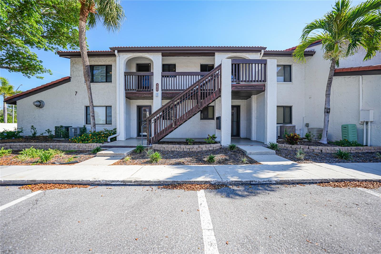 1636 Stickney Point Road, FL