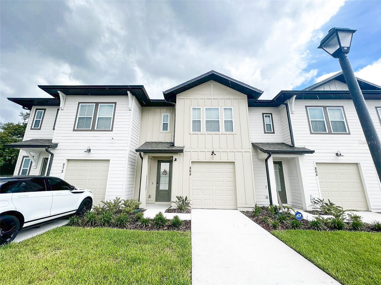 868 Longboat Dr, FL