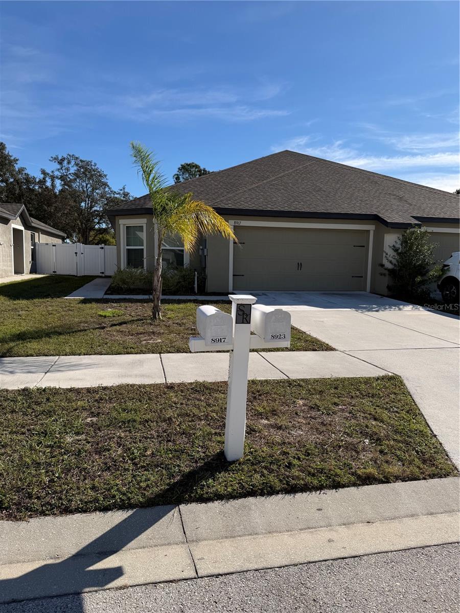 8917 Southern Charm Cir, FL