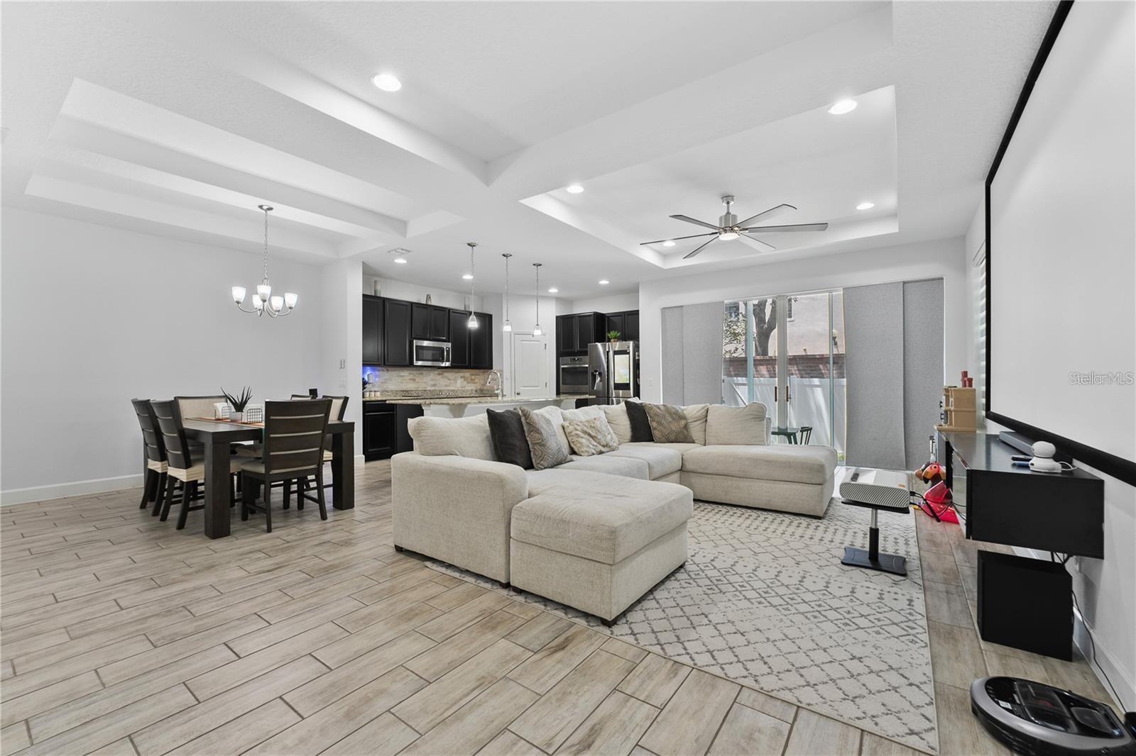 572 Lake Wildmere Cove, FL