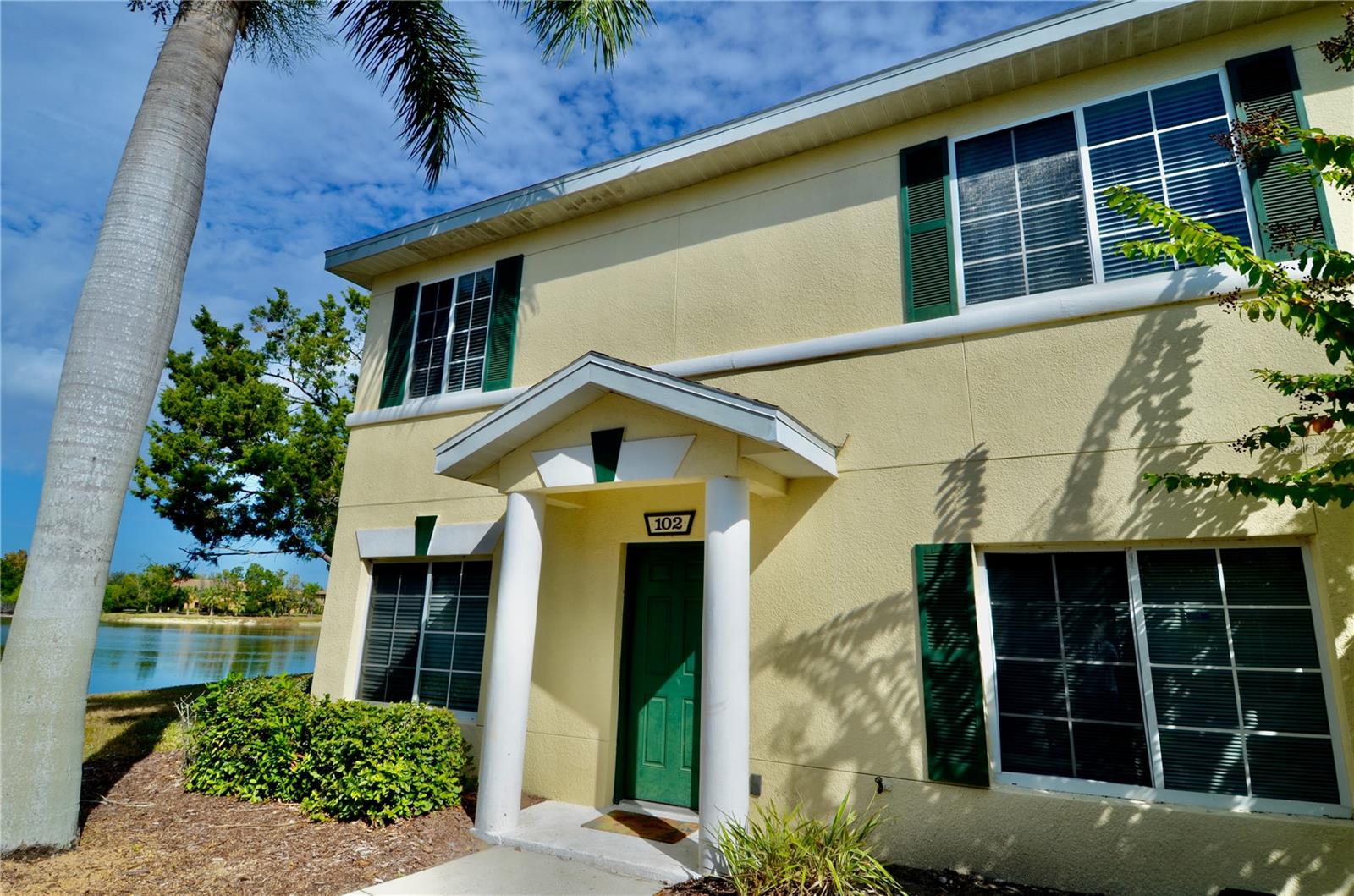 238 Cape Harbour Loop, FL