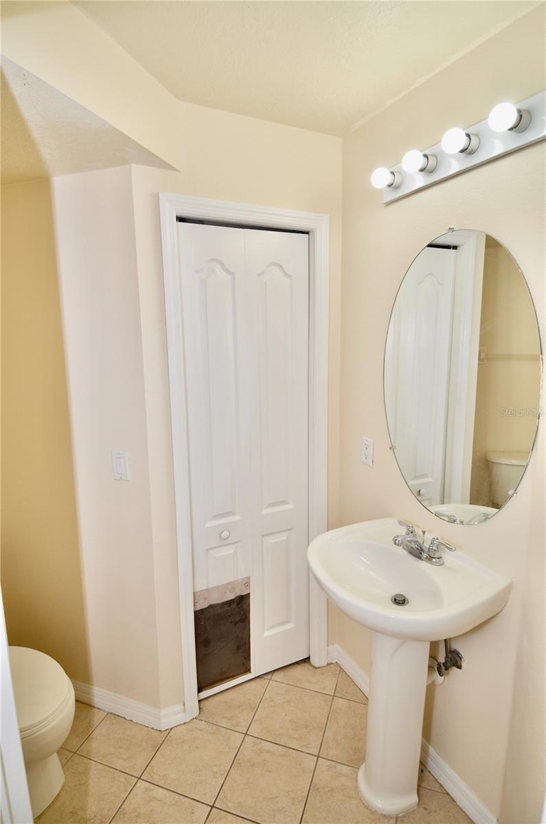 238 Cape Harbour Loop, FL
