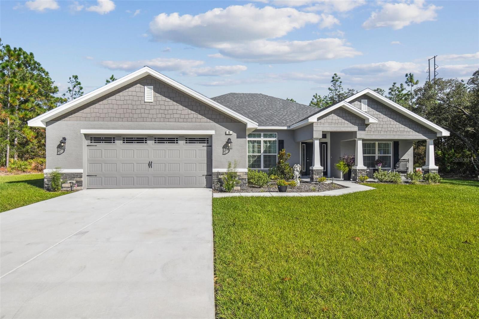 16 Nemesia Ct E, FL
