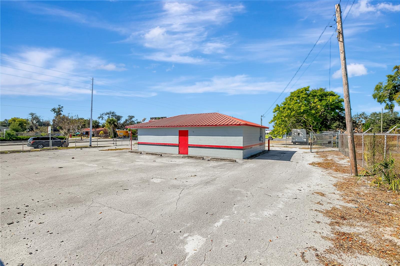 305 & 309 Memorial Boulevard, FL