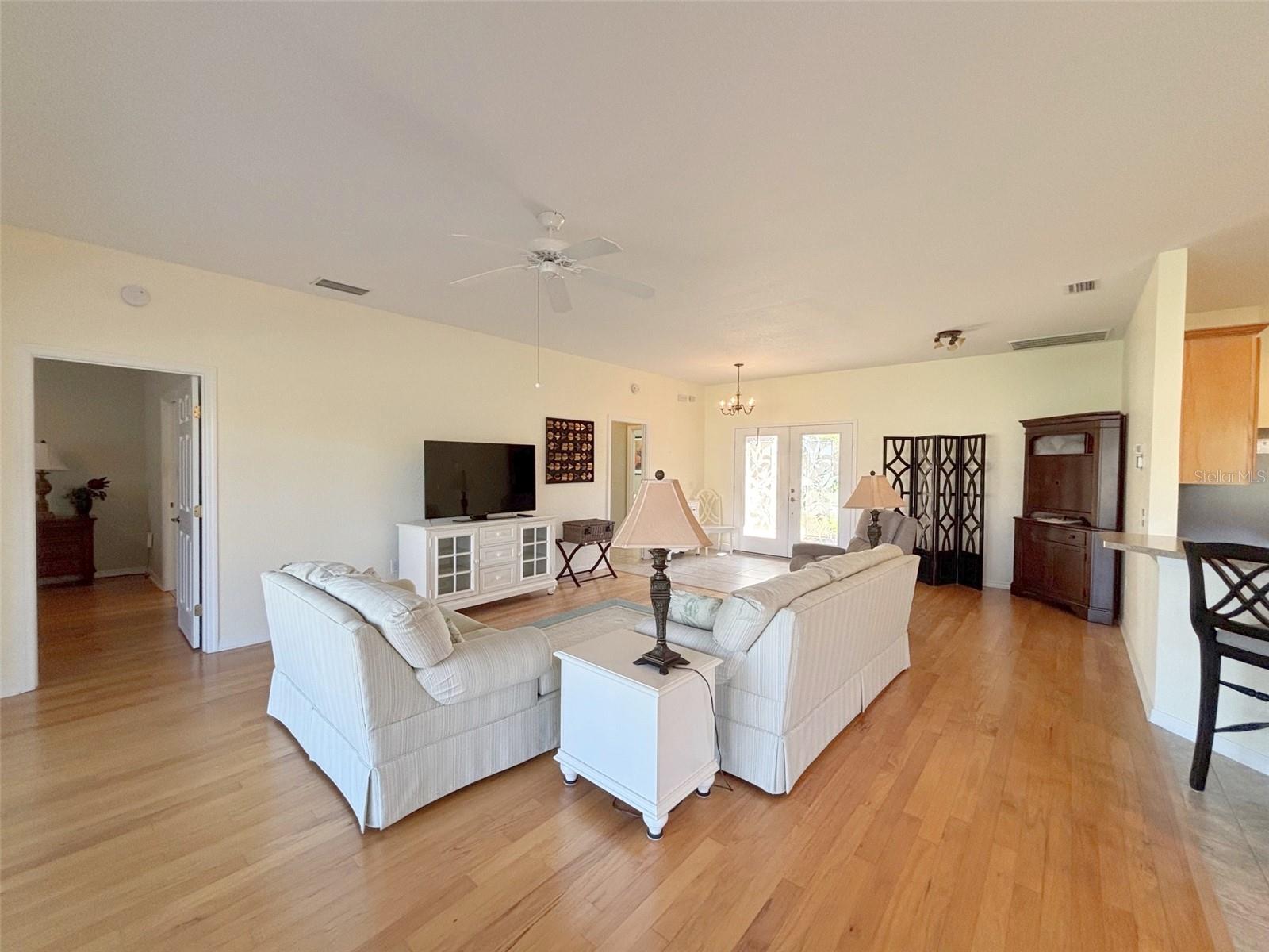 4040 Birkdale Drive, FL