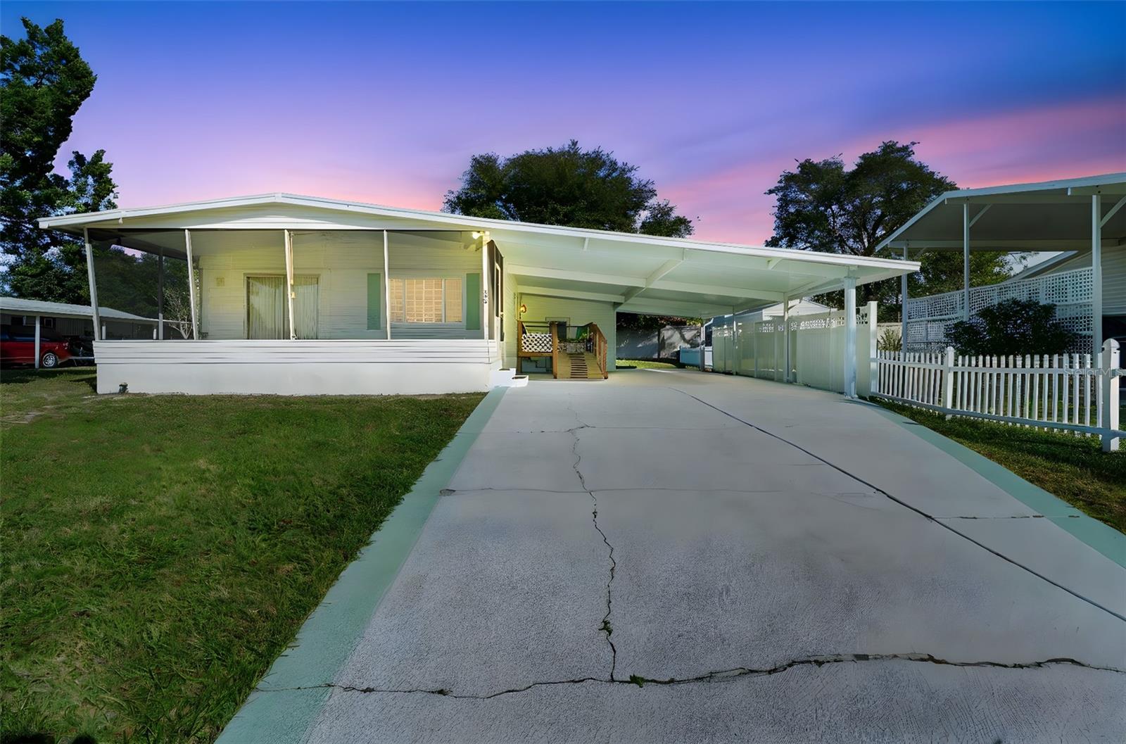 105 Florence Boulevard, FL