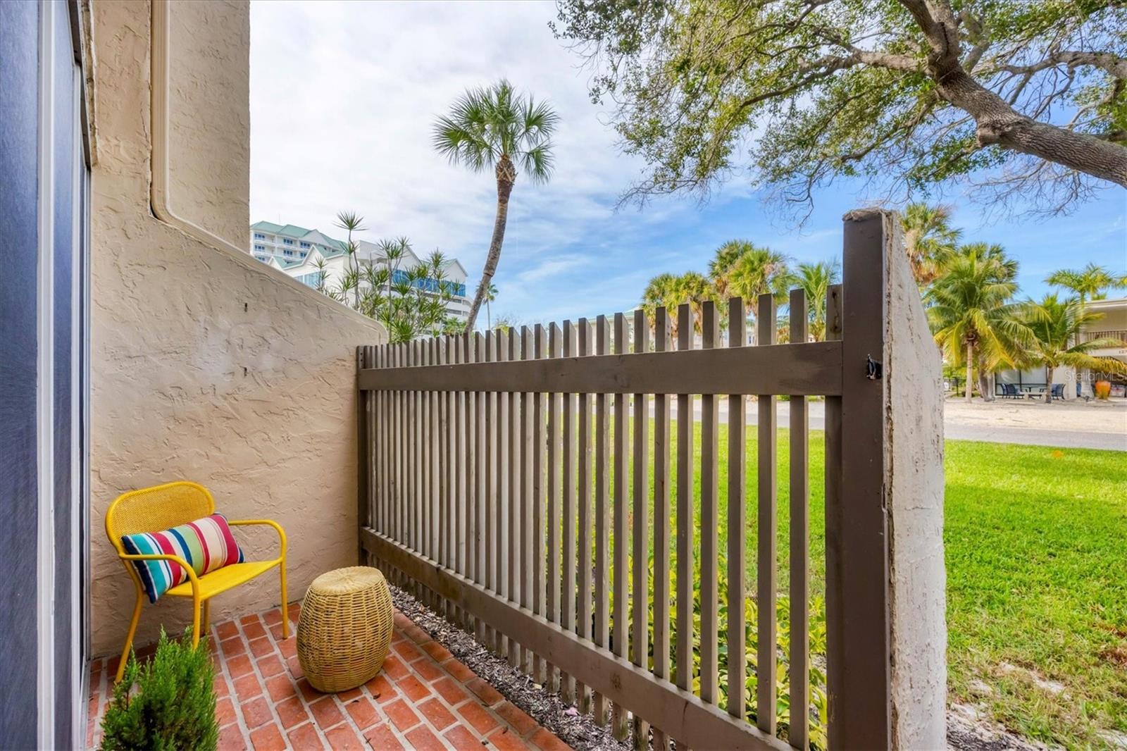 845 Benjamin Franklin Drive, FL