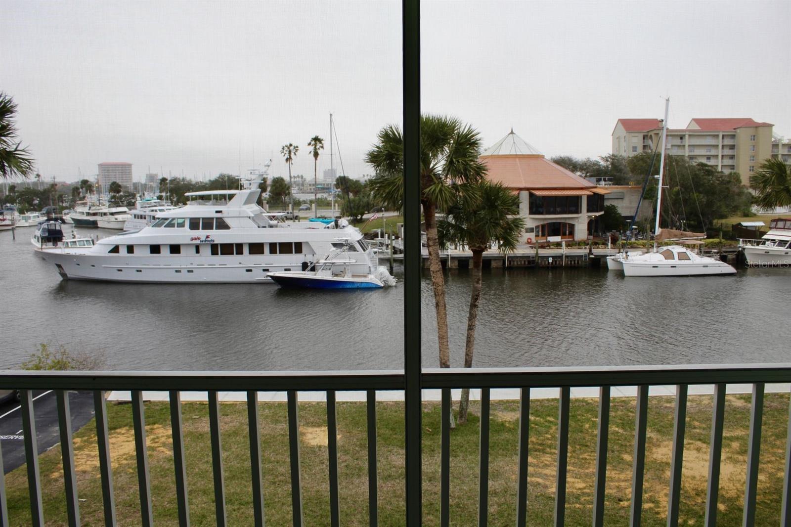 715 Beach Street, FL