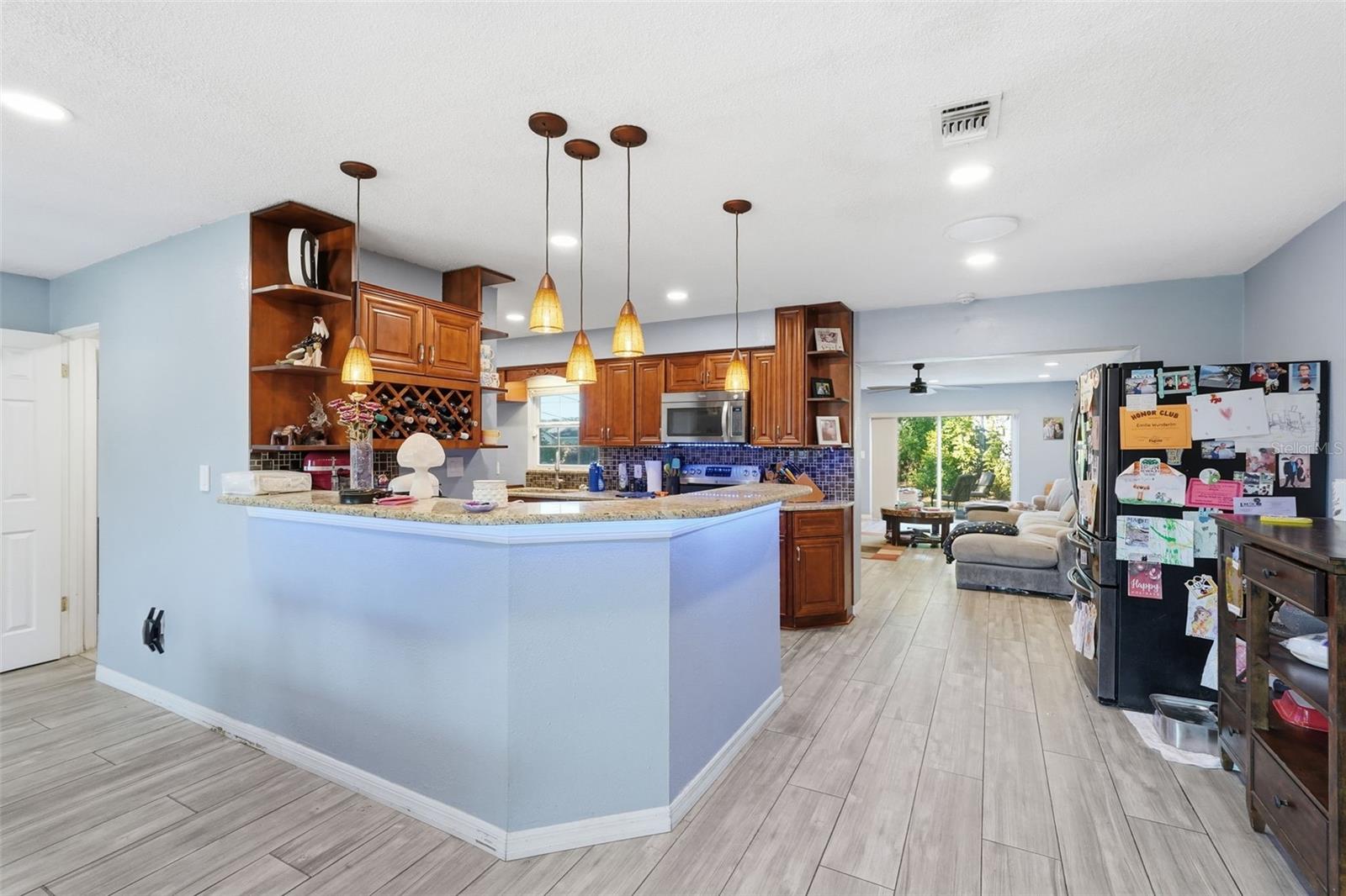 940 Orangeview Drive, FL