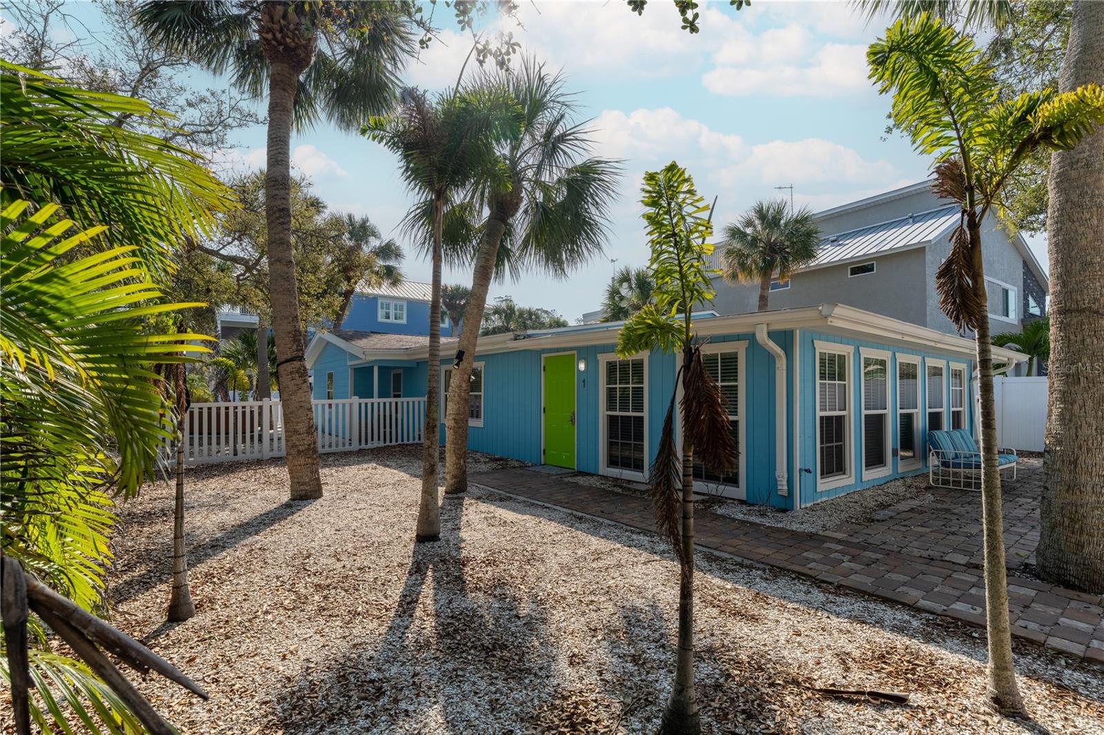 604 Avenida De Mayo, FL