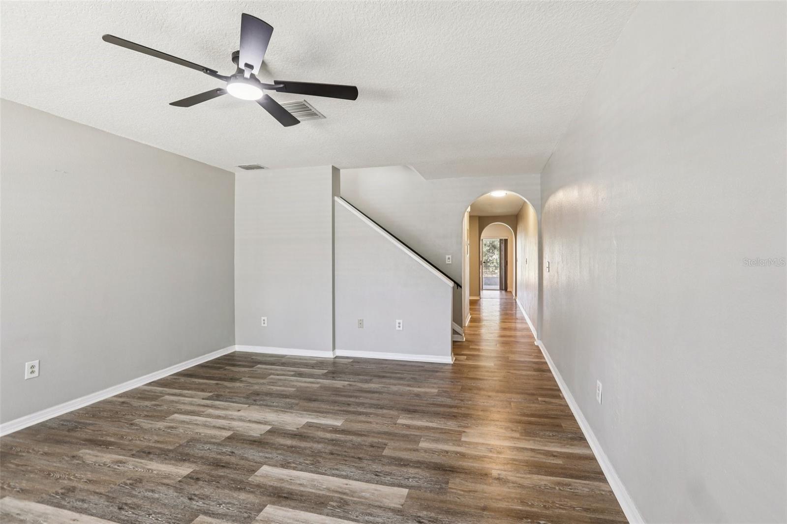 729 Kensington Lake Circle, FL