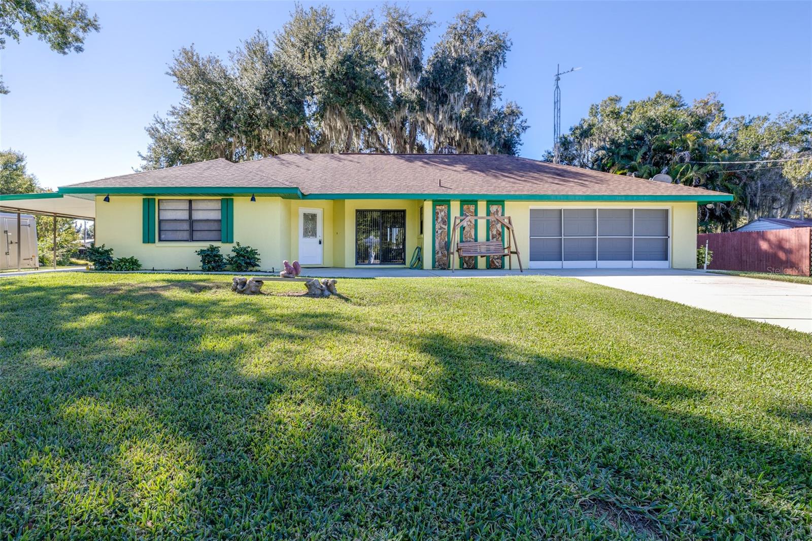 623 Racoon Ln, FL