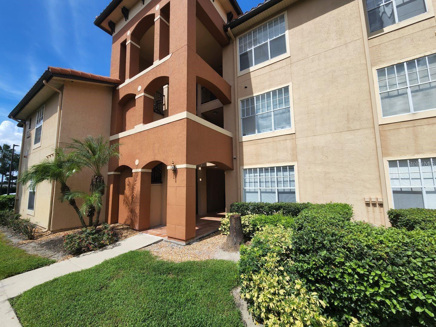 5560 Metrowest Blvd #101, FL