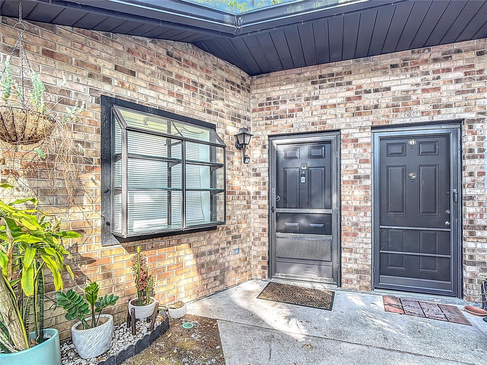 1803 Foxhall Circle, FL